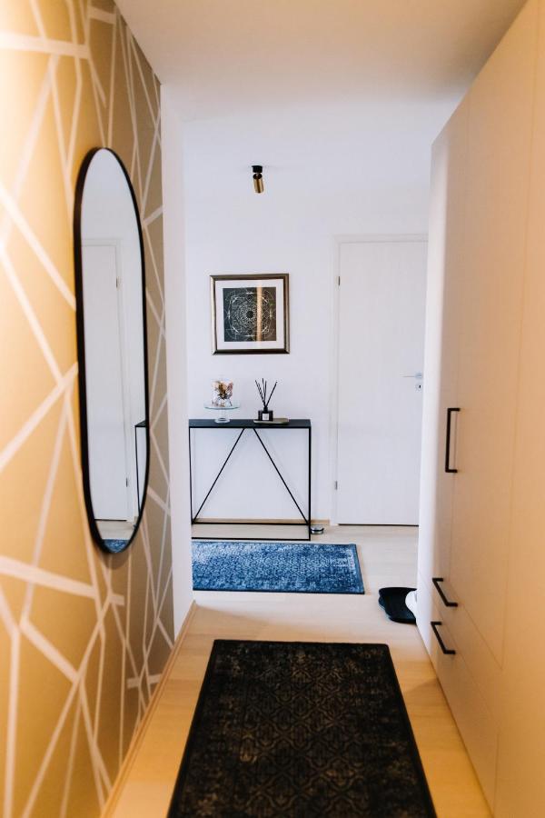 Design Apartman - Free Parking Segedín Exteriér fotografie